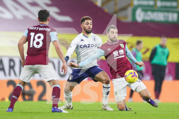 2021-01-27 - Burnley forward Jay Rodriguez (19) controls the ball during the English championship Premier League football match between Burnley and Aston Villa on January 27, 2021 at Turf Moor in Burnley, England - Photo Kevin Warburton / A Moment in Sport / ProSportsImages / DPPI - BURNLEY AND ASTON VILLA - ENGLISH PREMIER LEAGUE - SOCCER