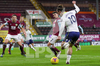 2021-01-27 - Aston Villa midfielder Jack Grealish (10) crosses the ball during the English championship Premier League football match between Burnley and Aston Villa on January 27, 2021 at Turf Moor in Burnley, England - Photo Kevin Warburton / A Moment in Sport / ProSportsImages / DPPI - BURNLEY AND ASTON VILLA - ENGLISH PREMIER LEAGUE - SOCCER