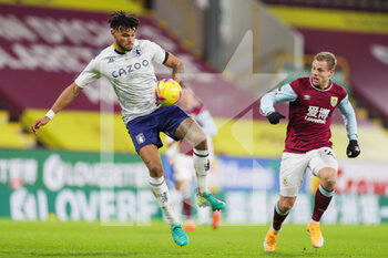 2021-01-27 - Aston Villa defender Tyrone Mings (5) controls the ball during the English championship Premier League football match between Burnley and Aston Villa on January 27, 2021 at Turf Moor in Burnley, England - Photo Kevin Warburton / A Moment in Sport / ProSportsImages / DPPI - BURNLEY AND ASTON VILLA - ENGLISH PREMIER LEAGUE - SOCCER
