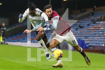 2021-01-27 - Burnley midfielder Dwight McNeil (11) and Aston Villa forward Bertrand Traore during the English championship Premier League football match between Burnley and Aston Villa on January 27, 2021 at Turf Moor in Burnley, England - Photo Kevin Warburton / A Moment in Sport / ProSportsImages / DPPI - BURNLEY AND ASTON VILLA - ENGLISH PREMIER LEAGUE - SOCCER