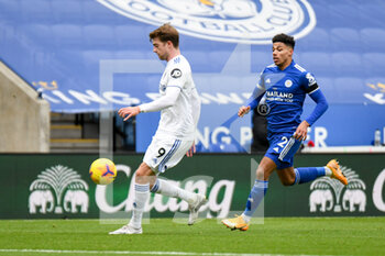 2021-01-31 - Leeds United forward Patrick Bamford (9), James Justin of Leicester during the English championship Premier League football match between Leicester City and Leeds United on January 31, 2021 at the King Power Stadium in Leicester, England - Photo Malcolm Bryce / ProSportsImages / DPPI - LEICESTER CITY AND LEEDS UNITED - ENGLISH PREMIER LEAGUE - SOCCER