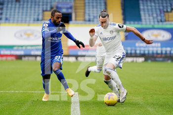 2021-01-31 - Leeds United midfielder Jack Harrison (22), Ricardo Pereira of Leicester during the English championship Premier League football match between Leicester City and Leeds United on January 31, 2021 at the King Power Stadium in Leicester, England - Photo Malcolm Bryce / ProSportsImages / DPPI - LEICESTER CITY AND LEEDS UNITED - ENGLISH PREMIER LEAGUE - SOCCER