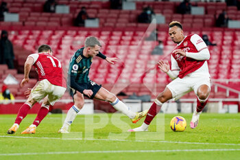 2021-02-14 - Leeds United midfielder Jamie Shackleton (46) and Arsenal defender Gabriel (6) in action during the English championship Premier League football match between Arsenal and Leeds United on February 14, 2021 at the Emirates Stadium in London, England - Photo Malcolm Bryce / ProSportsImages / DPPI - ARSENAL AND LEEDS UNITED - ENGLISH PREMIER LEAGUE - SOCCER