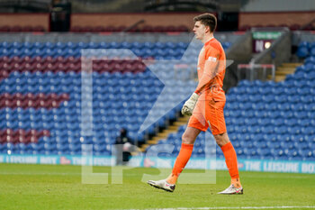 2021-02-20 - Burnley goalkeeper Nick Pope during the English championship Premier League football match between Burnley and West Bromwich Albion on February 20, 2021 at Turf Moor in Burnley, England - Photo Malcolm Bryce / ProSportsImages / DPPI - BURNLEY AND WEST BROMWICH ALBION - ENGLISH PREMIER LEAGUE - SOCCER