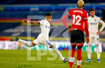 2021-02-23 - Leeds United forward Raphinha (18) scores a goal to make the score 3-0 during the English championship Premier League football match between Leeds United and Southampton on February 23, 2021 at Elland Road in Leeds, England - Photo Simon Davies / ProSportsImages / DPPI - LEEDS UNITED AND SOUTHAMPTON - ENGLISH PREMIER LEAGUE - SOCCER