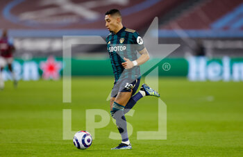 2021-03-08 - Leeds United forward Raphinha during the English championship Premier League football match between West Ham United and Leeds United on March 8, 2021 at the London Stadium in London, England - Photo Simon Davies / ProSportsImages / DPPI - WEST HAM UNITED AND LEEDS UNITED - ENGLISH PREMIER LEAGUE - SOCCER