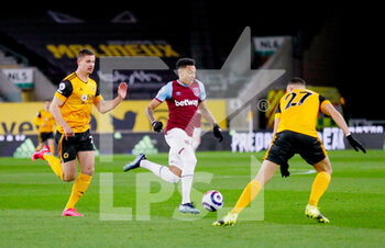 2021-04-05 - West Ham United midfielder Jesse Lingard (11) runs to score the 0-1 goal during the English championship Premier League football match between Wolverhampton Wanderers and West Ham United on April 5, 2021 at Molineux in Wolverhampton, England - Photo Simon Davies / ProSportsImages / DPPI - WOLVERHAMPTON WANDERERS VS WEST HAM UNITED - ENGLISH PREMIER LEAGUE - SOCCER