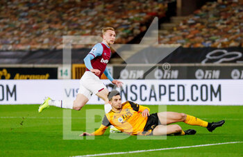 2021-04-05 - West Ham United forward Jarrod Bowen (20) scores a goal 0-3 during the English championship Premier League football match between Wolverhampton Wanderers and West Ham United on April 5, 2021 at Molineux in Wolverhampton, England - Photo Simon Davies / ProSportsImages / DPPI - WOLVERHAMPTON WANDERERS VS WEST HAM UNITED - ENGLISH PREMIER LEAGUE - SOCCER
