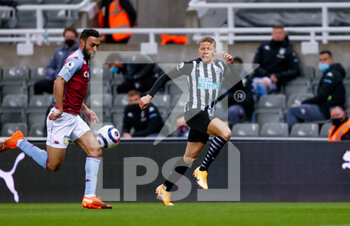 2021-04-12 - Newcastle United forward Dwight Gayle (12) during the English championship Premier League football match between Newcastle United and Aston Villa on March 12, 2021 at St James's Park in Newcastle, England - Photo Simon Davies / ProSportsImages / DPPI - NEWCASTLE UNITED AND ASTON VILLA - ENGLISH PREMIER LEAGUE - SOCCER