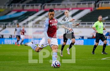2021-04-12 - Aston Villa forward Anwar El Ghazi (21) shoots during the English championship Premier League football match between Newcastle United and Aston Villa on March 12, 2021 at St James's Park in Newcastle, England - Photo Simon Davies / ProSportsImages / DPPI - NEWCASTLE UNITED AND ASTON VILLA - ENGLISH PREMIER LEAGUE - SOCCER