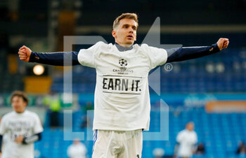 2021-04-19 - Leeds United defender Diego Llorente (14) warming up during the English championship Premier League football match between Leeds United and Liverpool on April 19, 2021 at Elland Road in Leeds, England - Photo Simon Davies / ProSportsImages / DPPI - LEEDS UNITED VS LIVERPOOL - ENGLISH PREMIER LEAGUE - SOCCER