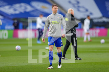 2021-04-26 - Leicester City defender Jonny Evans (6) warms up during the English championship Premier League football match between Leicester City and Crystal Palace on April 26, 2021 at the King Power Stadium in Leicester, England - Photo Nigel Keene / ProSportsImages / DPPI - LEICESTER CITY VS CRYSTAL PALACE - ENGLISH PREMIER LEAGUE - SOCCER