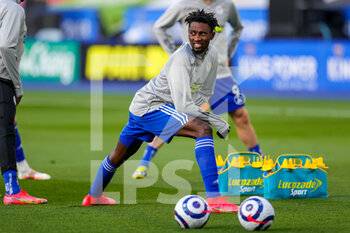 2021-04-26 - Leicester City midfielder Wilfred Ndidi (25) warms up during the English championship Premier League football match between Leicester City and Crystal Palace on April 26, 2021 at the King Power Stadium in Leicester, England - Photo Nigel Keene / ProSportsImages / DPPI - LEICESTER CITY VS CRYSTAL PALACE - ENGLISH PREMIER LEAGUE - SOCCER