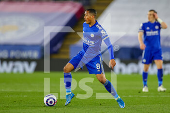 2021-04-26 - Leicester City midfielder Youri Tielemans during the English championship Premier League football match between Leicester City and Crystal Palace on April 26, 2021 at the King Power Stadium in Leicester, England - Photo Nigel Keene / ProSportsImages / DPPI - LEICESTER CITY VS CRYSTAL PALACE - ENGLISH PREMIER LEAGUE - SOCCER