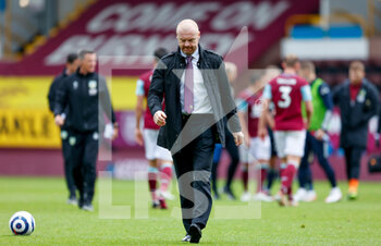 2021-05-15 - Burnley Manager Sean Dyche during the English championship Premier League football match between Burnley and Leeds United on May 15, 2021 at Turf Moor in Burnley, England - Photo Simon Davies / ProSportsImages / DPPI - BURNLEY VS LEEDS UNITED - ENGLISH PREMIER LEAGUE - SOCCER