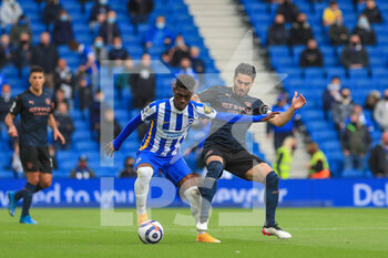 2021-05-18 - Brighton and Hove Albion midfielder Yves Bissouma (8) battles with Manchester City ?lkay Gundogan (8) during the English championship Premier League football match between Brighton and Hove Albion and Manchester City on May 18, 2021 at the American Express Community Stadium in Brighton and Hove, England - Photo Phil Duncan / ProSportsImages / DPPI - BRIGHTON AND HOVE ALBION VS MANCHESTER CITY - ENGLISH PREMIER LEAGUE - SOCCER