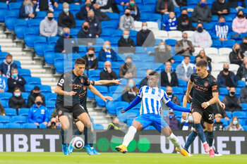2021-05-18 - Brighton and Hove Albion midfielder Yves Bissouma (8) from Manchester City midfielder Ferran Torres (21) Manchester midfielder City Rodri (16) during the English championship Premier League football match between Brighton and Hove Albion and Manchester City on May 18, 2021 at the American Express Community Stadium in Brighton and Hove, England - Photo Phil Duncan / ProSportsImages / DPPI - BRIGHTON AND HOVE ALBION VS MANCHESTER CITY - ENGLISH PREMIER LEAGUE - SOCCER