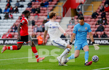 2021-05-18 - Leeds United forward Patrick Bamford (9) scores a goal to make the score 0-1 during the English championship Premier League football match between Southampton and Leeds United on May 18, 2021 at the St Mary's Stadium in Southampton, England - Photo Simon Davies / ProSportsImages / DPPI - SOUTHAMPTON VS LEEDS UNITED - ENGLISH PREMIER LEAGUE - SOCCER
