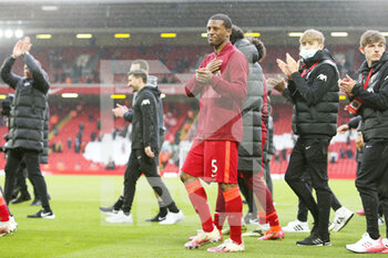 2021-05-23 - Liverpool midfielder Georginio Wijnaldum (5) says goodbye during the English championship Premier League football match between Liverpool and Crystal Palace on May 23, 2021 at Anfield in Liverpool, England - Photo Craig Galloway / ProSportsImages / DPPI - LIVERPOOL VS CRYSTAL PALACE - ENGLISH PREMIER LEAGUE - SOCCER