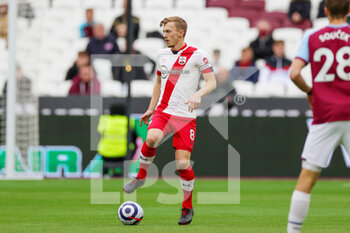 2021-05-23 - Southampton midfielder James Ward-Prowse during the English championship Premier League football match between West Ham United and Southampton on May 23, 2021 at the London Stadium in London, England - Photo Nigel Keene / ProSportsImages / DPPI - WEST HAM UNITED VS SOUTHAMPTON - ENGLISH PREMIER LEAGUE - SOCCER