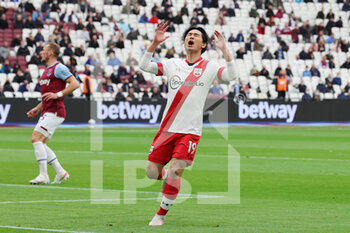 2021-05-23 - Southampton forward Takumi Minamino (19) reacts during the English championship Premier League football match between West Ham United and Southampton on May 23, 2021 at the London Stadium in London, England - Photo Nigel Keene / ProSportsImages / DPPI - WEST HAM UNITED VS SOUTHAMPTON - ENGLISH PREMIER LEAGUE - SOCCER