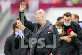 2021-05-23 - West Ham United Manager David Moyes celebrates at full time during the English championship Premier League football match between West Ham United and Southampton on May 23, 2021 at the London Stadium in London, England - Photo Nigel Keene / ProSportsImages / DPPI - WEST HAM UNITED VS SOUTHAMPTON - ENGLISH PREMIER LEAGUE - SOCCER