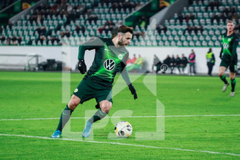 2019-12-12 - #8 Renato Steffen - VFL WOLFSBURG VS AS SAINT-ÉTIENNE - UEFA EUROPA LEAGUE - SOCCER