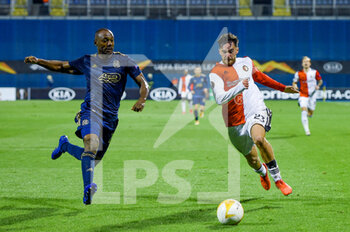 2020-10-22 - Kevin Theophile Catherine of Dinamo Zagreb, Orkun Kokcu of Feyenoord during the UEFA Europa League, Group Stage, Group K football match between Dinamo Zagreb and Feyenoord Rotterdam on October 22, 2020 at Maksimir stadium in Zagreb, Croatia - Photo Yannick Verhoeven / Parallax Pictures / Orange Pictures / DPPI - DINAMO ZAGREB VS FEYENOORD ROTTERDAM - UEFA EUROPA LEAGUE - SOCCER