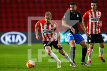 2020-10-22 - Jorrit Hendrix of PSV Eindhoven during the UEFA Europa League, Group Stage, Group E football match between PSV Eindhoven and Granada CF on October 22, 2020 at Philips Stadion in Eindhoven, Netherlands - Photo Perry van de Leuvert / Orange Pictures / DPPI - PSV EINDHOVEN VS GRANADA CF - UEFA EUROPA LEAGUE - SOCCER
