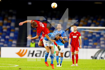 2020-10-22 - Dani de Wit of AZ, Nikola Maksimovic of Napoli during the UEFA Europa League, Group Stage, Group F football match between SSC Napoli and AZ Alkmaar on October 22, 2020 at Stadio San Paolo in Naples, Italy - Photo Marcel ter Bals / Orange Pictures / DPPI - SSC NAPOLI VS AZ ALKMAAR - UEFA EUROPA LEAGUE - SOCCER