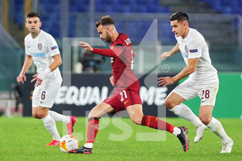 2020-11-05 - Borja Mayoral of Roma (C) vies for the ball with Mateo Susic (L) and Ovidiu Hoban (R) of Cluj during the UEFA Europa League, Group Stage, Group A football match between AS Roma and CFR Cluj on November 5, 2020 at Stadio Olimpico in Rome, Italy - Photo Federico Proietti / DPPI - AS ROMA VS CFR CLUJ - UEFA EUROPA LEAGUE - SOCCER