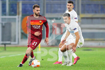 2020-11-05 - Borja Mayoral of Roma (L) vies for the ball with Mateo Susic (R,UP) and Ovidiu Hoban (R,D) of Cluj during the UEFA Europa League, Group Stage, Group A football match between AS Roma and CFR Cluj on November 5, 2020 at Stadio Olimpico in Rome, Italy - Photo Federico Proietti / DPPI - AS ROMA VS CFR CLUJ - UEFA EUROPA LEAGUE - SOCCER
