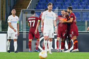 2020-11-05 - Borja Mayoral of Roma celebrates with his teammates after scoring 3-0 goal during the UEFA Europa League, Group Stage, Group A football match between AS Roma and CFR Cluj on November 5, 2020 at Stadio Olimpico in Rome, Italy - Photo Federico Proietti / DPPI - AS ROMA VS CFR CLUJ - UEFA EUROPA LEAGUE - SOCCER