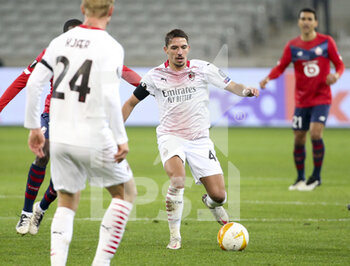 2020-11-26 - Ismael Bennacer of AC Milan during the UEFA Europa League, Group H football match between Lille OSC and AC Milan on November 26, 2020 at Pierre Mauroy stadium in Villeneuve-d'Ascq near Lille, France - Photo Jean Catuffe / DPPI - LILLE OSC VS AC MILAN - UEFA EUROPA LEAGUE - SOCCER