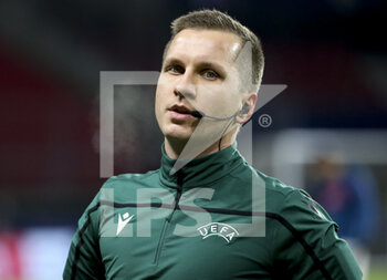 2020-12-08 - Referee Bartosz Frankowski of Poland during the UEFA Champions League, Group E football match between Stade Rennais and Sevilla FC (FC Seville) on December 8, 2020 at Roazhon Park in Rennes, France - Photo Jean Catuffe / DPPI - STADE RENNAIS VS SEVILLA FC - UEFA EUROPA LEAGUE - SOCCER