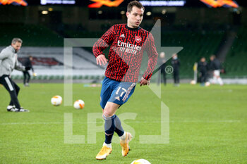 2020-12-10 - Cedric Soares of Arsenal warms up before the UEFA Europa League, Group B football match between Dundalk and Arsenal on December 10, 2020 at Aviva Stadium in Dublin, Republic of Ireland - Photo Ben Whitley / ProSportsImages / DPPI - DUNDALK VS ARSENAL - UEFA EUROPA LEAGUE - SOCCER