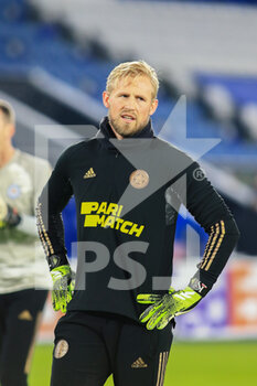2020-12-10 - Kasper Schmeichel of Leicester City (1) warms up before the UEFA Europa League, Group G football match between Leicester City and AEK Athens on December 10, 2020 at the King Power Stadium in Leicester, England - Photo Jez Tighe / ProSportsImages / DPPI - LEICESTER CITY VS AEK ATHENS - UEFA EUROPA LEAGUE - SOCCER