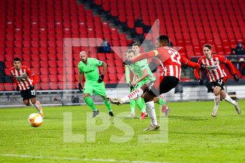 2020-12-10 - Denzel Dumfries of PSV Eindhoven scores his sides second goal from the penalty spot during the UEFA Europa League, Group E football match between PSV and Omonia Nicosia on December 10, 2020 at Philips Stadion in Eindhoven, Netherlands - Photo Perry vd Leuvert / Orange Pictures / DPPI - PSV VS OMONIA NICOSIA - UEFA EUROPA LEAGUE - SOCCER