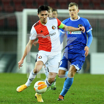 2020-12-10 - Steven Berghuis of Feyenoord and Sven Sprangler of Wolfsberger during the UEFA Europa League, Group K football match between Wolfsberger AC and Feyenoord on December 10, 2020 at Worthersee Stadion in Klagenfurt, Austria - Photo Yannick Verhoeven / Orange Pictures / DPPI - WOLFSBERGER AC VS FEYENOORD - UEFA EUROPA LEAGUE - SOCCER