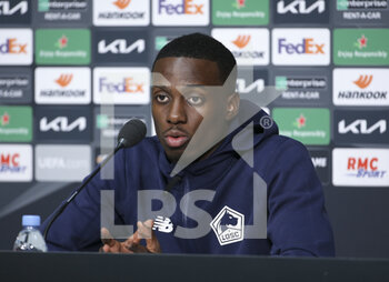 2021-02-18 - Timothy Weah of Lille answers to the media during the post-match press conference following the UEFA Europa League, round of 32, 1st leg football match between Lille OSC (LOSC) and AFC Ajax Amsterdam on February 18, 2021 at Stade Pierre Mauroy in Villeneuve-d'Ascq near Lille, France - Photo Jean Catuffe / DPPI - LILLE OSC (LOSC) AND AFC AJAX AMSTERDAM - UEFA EUROPA LEAGUE - SOCCER