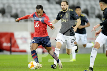 2021-02-18 - Renato Sanches of Lille OSC, Daley Blind of Ajax during the UEFA Europa League, round of 32, 1st leg football match between LOSC Lille and AFC Ajax on February 18, 2021 at Pierre Mauroy stadium in Villeneuve-d'Ascq near Lille, France - Photo Gerrit van Keulen / Orange Pictures / DPPI - LOSC LILLE AND AFC AJAX - UEFA EUROPA LEAGUE - SOCCER