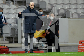 2021-02-18 - Coach Erik ten Hag of Ajax during the UEFA Europa League, round of 32, 1st leg football match between LOSC Lille and AFC Ajax on February 18, 2021 at Pierre Mauroy stadium in Villeneuve-d'Ascq near Lille, France - Photo Gerrit van Keulen / Orange Pictures / DPPI - LOSC LILLE AND AFC AJAX - UEFA EUROPA LEAGUE - SOCCER