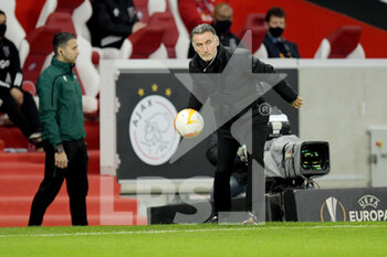 2021-02-18 - Coach Christophe Galtier of Lille OSC during the UEFA Europa League, round of 32, 1st leg football match between LOSC Lille and AFC Ajax on February 18, 2021 at Pierre Mauroy stadium in Villeneuve-d'Ascq near Lille, France - Photo Gerrit van Keulen / Orange Pictures / DPPI - LOSC LILLE AND AFC AJAX - UEFA EUROPA LEAGUE - SOCCER
