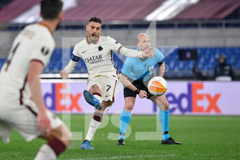 2021-04-15 - Lorenzo Pellegrini of AS Roma seen in action during the UEFA Europa League Quarter Finals football match between AS Roma and AFC Ajax at the Olimpic Stadium in Rome. - AS ROMA VS AFC AJAX - UEFA EUROPA LEAGUE - SOCCER