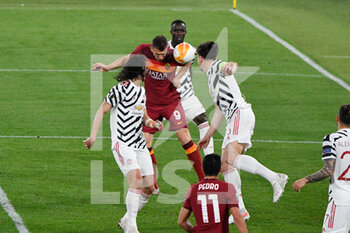 2021-05-06 - Edin Dzeko of AS Roma goal 1-1 seen in action during the UEFA Europa League Quarter Finals football match between AS Roma and Manchester United at the Olimpic Stadium in Rome. - AS ROMA VS MANCHESTER UNITED - UEFA EUROPA LEAGUE - SOCCER