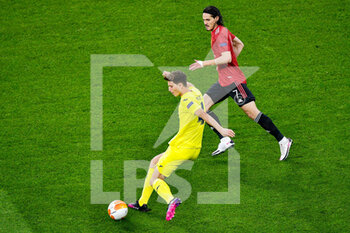 2021-05-26 - Pau Torres of Villarreal CF and Edinson Cavani of Manchester United during the UEFA Europa League, Final football match between Villarreal CF and Manchester United on May 26, 2021 at Stadion Energa Gdansk in Gdansk, Poland - Photo Pablo Morano / Orange Pictures / DPPI - FINAL - VILLARREAL CF VS MANCHESTER UNITED - UEFA EUROPA LEAGUE - SOCCER