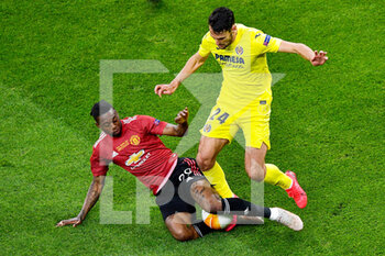 2021-05-26 - Aaron Wan-Bissaka of Manchester United battles for posession with Pedraza of Villarreal CF during the UEFA Europa League, Final football match between Villarreal CF and Manchester United on May 26, 2021 at Stadion Energa Gdansk in Gdansk, Poland - Photo Pablo Morano / Orange Pictures / DPPI - FINAL - VILLARREAL CF VS MANCHESTER UNITED - UEFA EUROPA LEAGUE - SOCCER