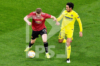 2021-05-26 - Scott McTominay of Manchester United battles for posession with Dani Parejo of Villarreal CF during the UEFA Europa League, Final football match between Villarreal CF and Manchester United on May 26, 2021 at Stadion Energa Gdansk in Gdansk, Poland - Photo Pablo Morano / Orange Pictures / DPPI - FINAL - VILLARREAL CF VS MANCHESTER UNITED - UEFA EUROPA LEAGUE - SOCCER
