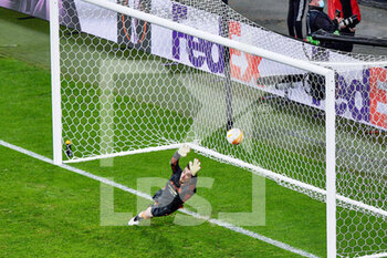 2021-05-26 - Goalkeeper David de Gea of Manchester United during the penalty shoot-out during the UEFA Europa League, Final football match between Villarreal CF and Manchester United on May 26, 2021 at Stadion Energa Gdansk in Gdansk, Poland - Photo Pablo Morano / Orange Pictures / DPPI - FINAL - VILLARREAL CF VS MANCHESTER UNITED - UEFA EUROPA LEAGUE - SOCCER