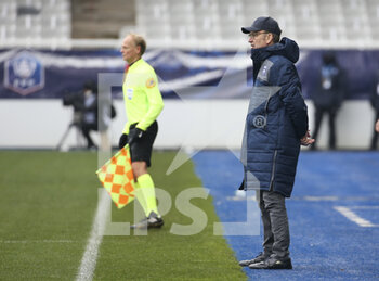 2021-02-10 - Coach of Auxerre Jean-Marc Furlan during the French Cup, round of 64 football match between AJ Auxerre (AJA) and Olympique de Marseille (OM) on February 10, 2021 at Stade Abbe Deschamps in Auxerre, France - Photo Jean Catuffe / DPPI - AJ AUXERRE AND OLYMPIQUE DE MARSEILLE - FRENCH CUP - SOCCER